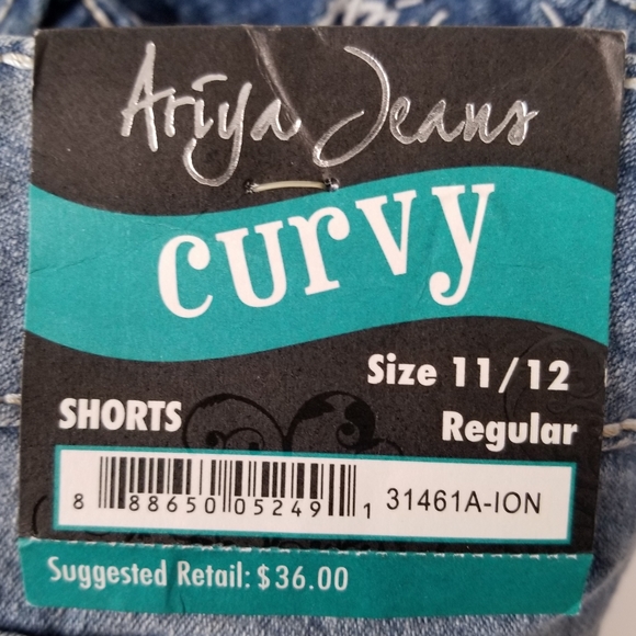 Ariya & Amethyst Jeans Blue Denim Curvy 11/12 Regular Booty Shorts With Cuffs - Picture 8 of 9